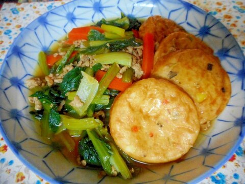 ひき肉と小松菜とがんもどきの煮物